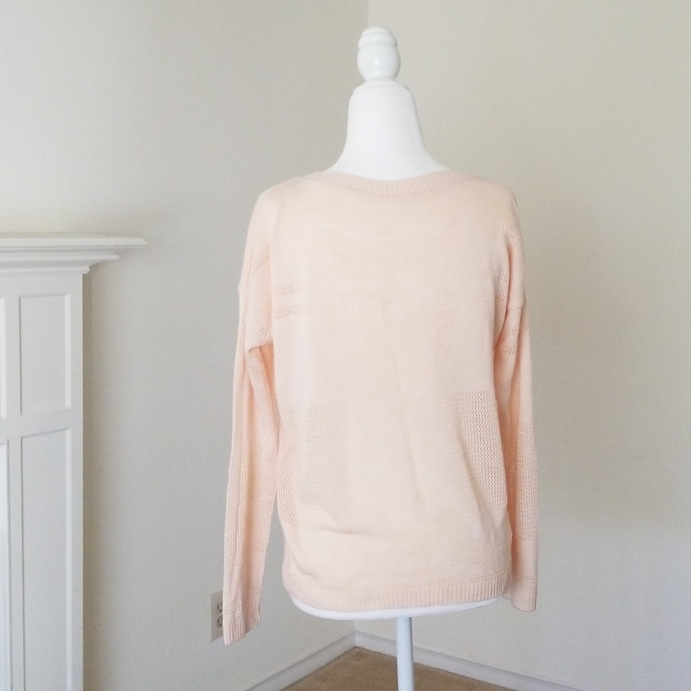 Peach sweater - Picture 3 of 4